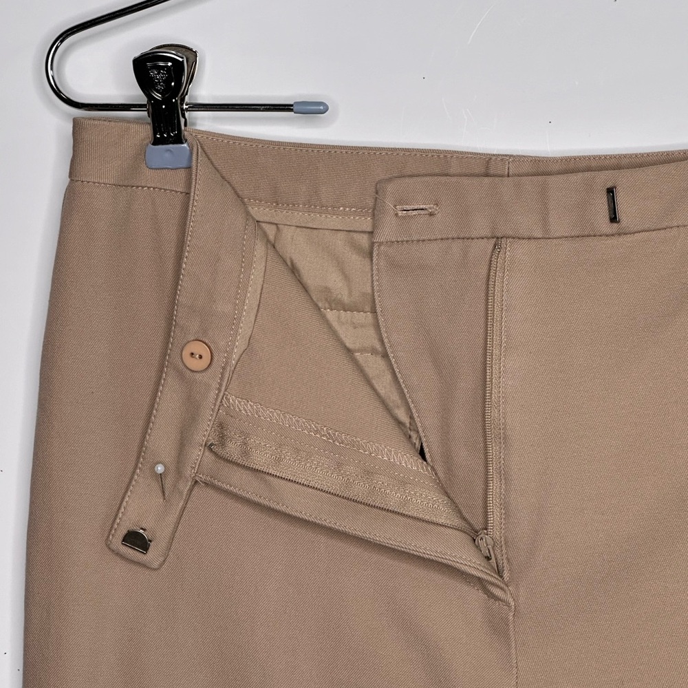 Chico’s Classic Beige Pants Zipper & Hook Closure 2 Faux Back Pockets Sz 1 Short - Picture 3 of 5